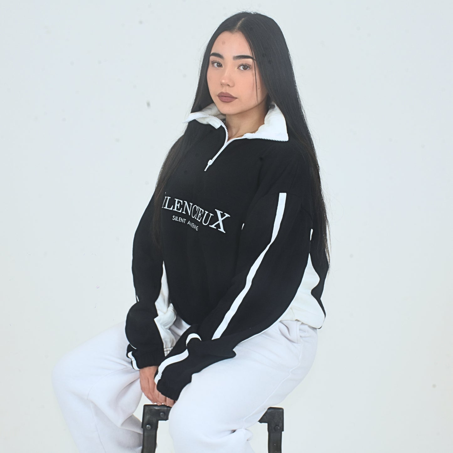Women 1/4 Zip Fleece - Black & White